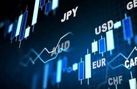 光伏股午前普遍上扬 信义光能涨超8%新特能源涨超6%